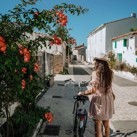 Le Phare Campsite 4*