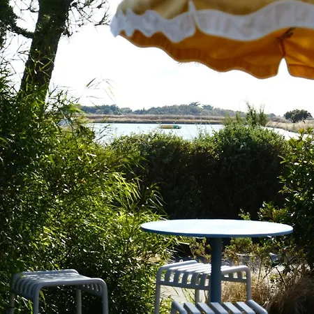 Le Phare Campsite 4*