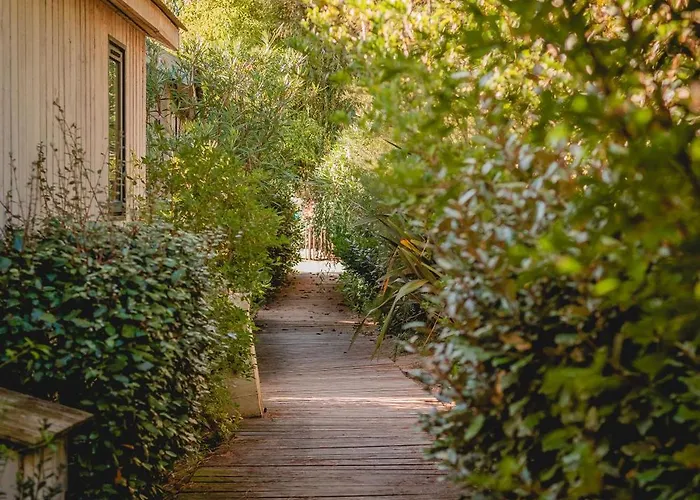 Le Phare Les Portes-en-Re