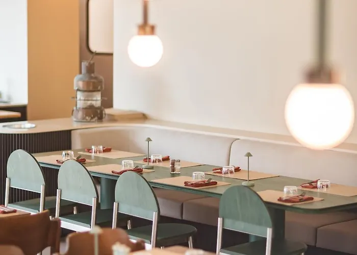 Le Phare Les Portes-en-Re